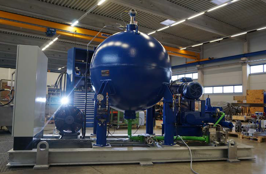High Pressure Accumulator Unit 2000l PN100 compl.