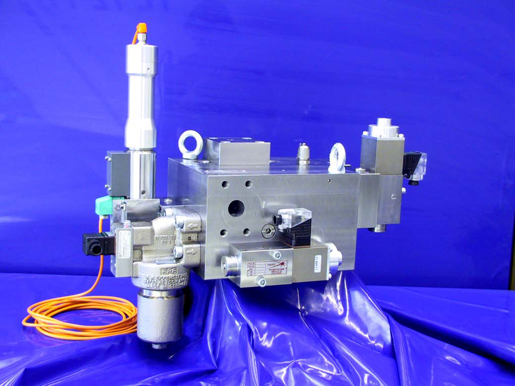 High PressureAccumulatorUnit 3000l PN250 compl